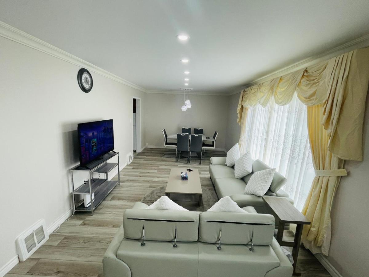 Luxurious Cozy House In Bluffs With Lake View Villa Toronto Buitenkant foto