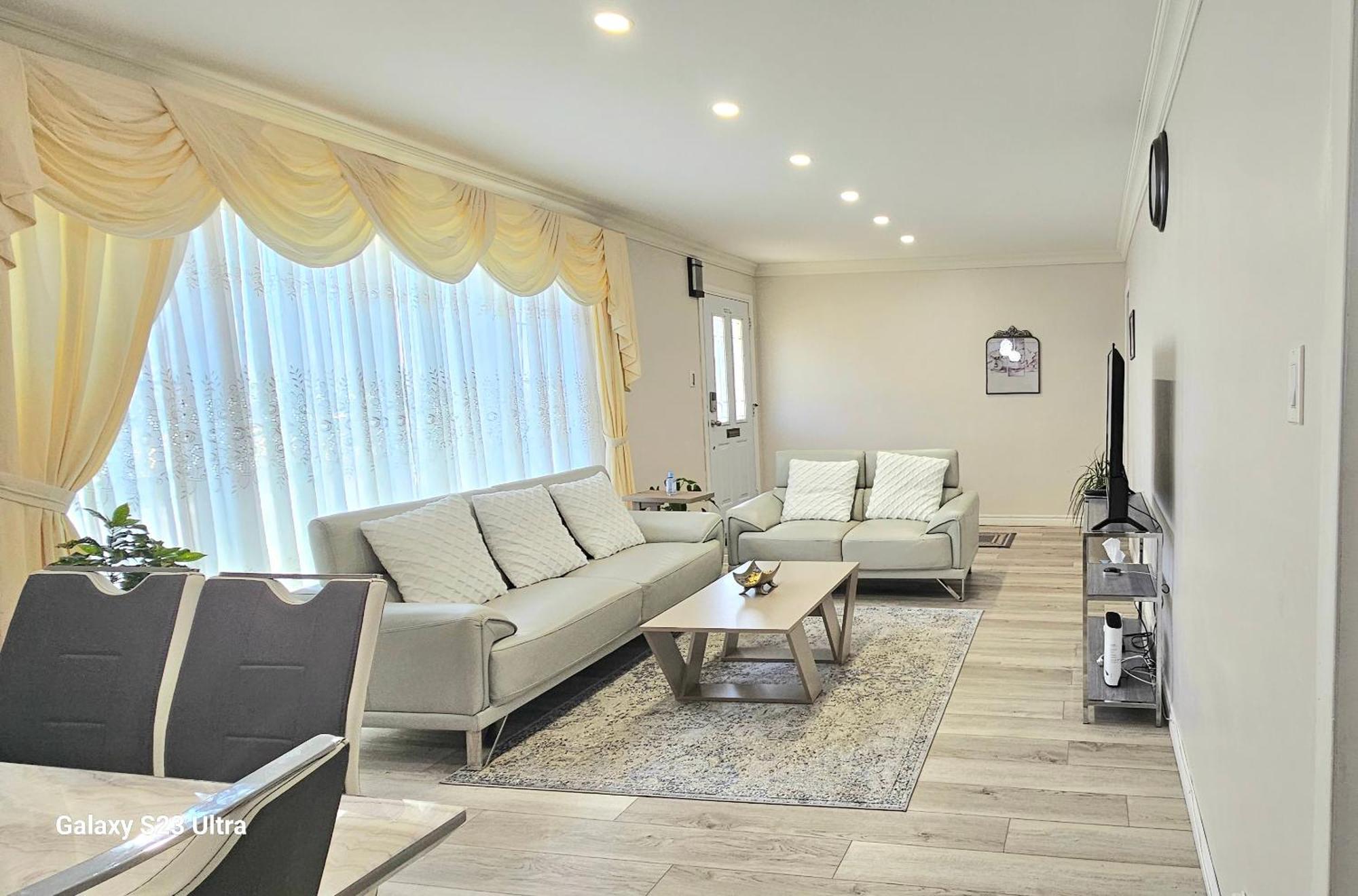 Luxurious Cozy House In Bluffs With Lake View Villa Toronto Buitenkant foto